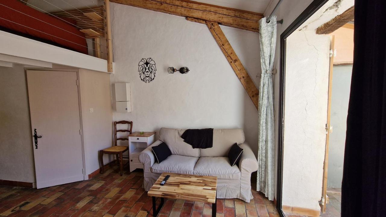 Studio Au Pied De La Sainte Victoire Puyloubier Exteriör bild