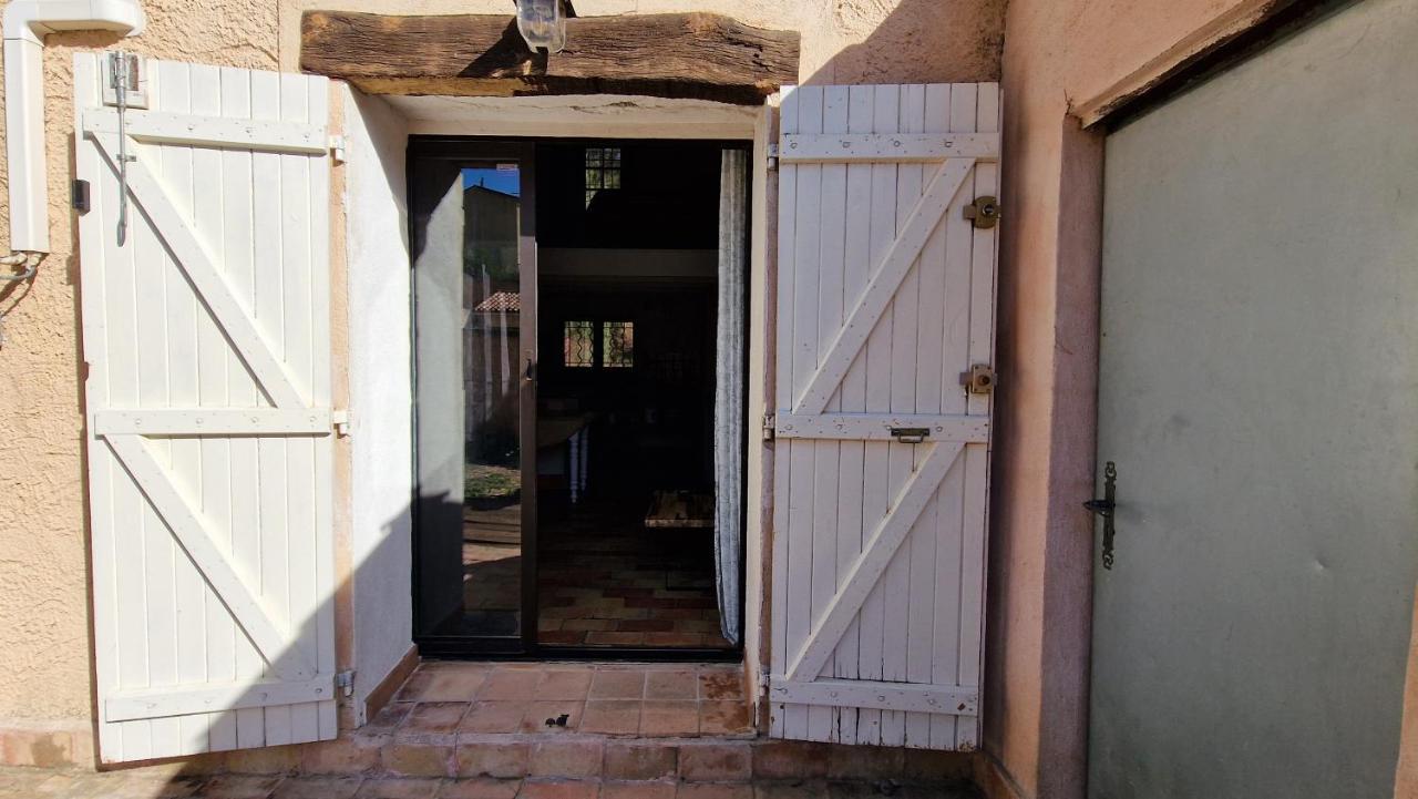 Studio Au Pied De La Sainte Victoire Puyloubier Exteriör bild
